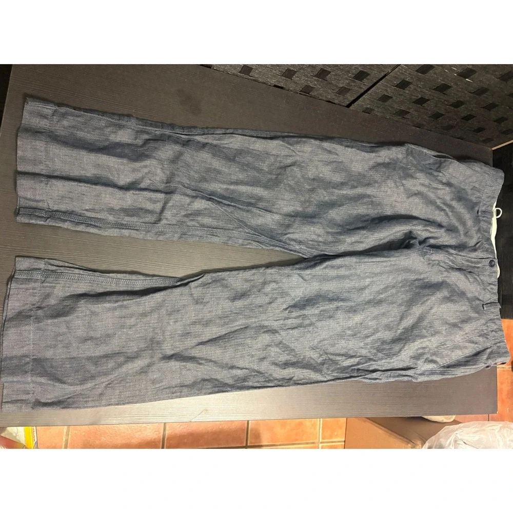 Banana republic men's blue straight fit pants with draw string and button